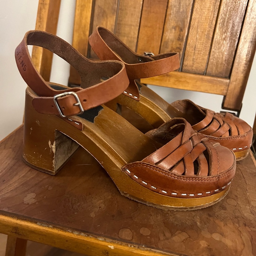 Swedish Hasbeens clogs